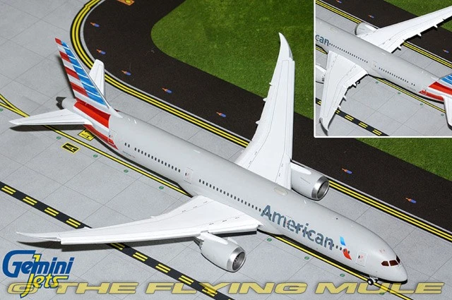 GeminiJets 1:200 787-9 Dreamliner American Airlines N835AN Flaps Down - Image 1 of 1