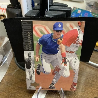 Alex Gonzalez 1994 Upper Deck Minor League #1 Knoxville Smokies - Image 1 of 2