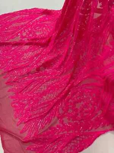 Meerjungfrau Design Stoff - Hot Pink 4-Wege Stretch Pailletten Spitze Netz Stoff von Yard - Bild 1 von 6