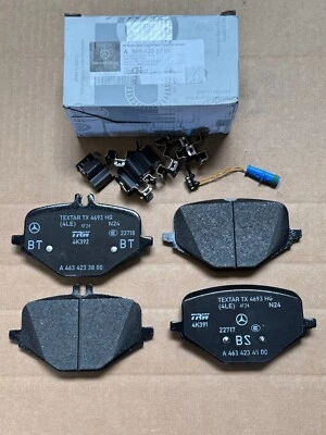 Juego de pastillas de freno traseras originales Mercedes-Benz G63 AMG con sensor NUEVO 2019-2024 Foto 1 de 3