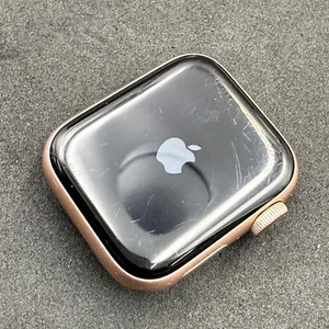 Apple Watch Series 5 [Wi-Fi 40mm case] Smartwatch with Rose Gold Aluminium Case - Photo 1 sur 5