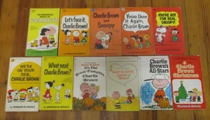 Lot of 11 Vintage Peanuts Books (Snoopy, Charlie Brown +) 1950s-1970s - Bild 1 von 1