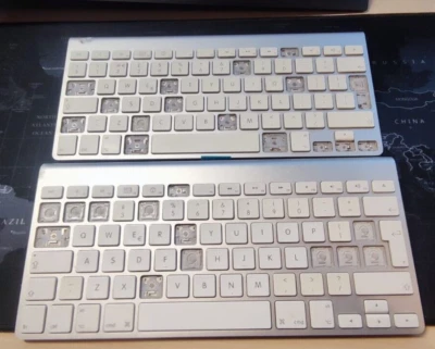 TASTI DI RICAMBIO TASTIERA APPLE A1255 ORIGINALI USATI LAYOUT UK - Immagine 1 di 2