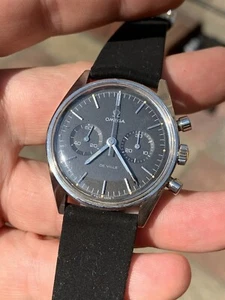 1960er Jahre Vintage Omega Chronograph Herrenuhr schwarzes Zifferblatt 145.017 Swiss Made - Bild 1 von 21