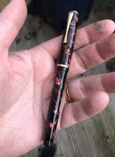 Red Wyvern 404 vintage fountain pen - Refurbished