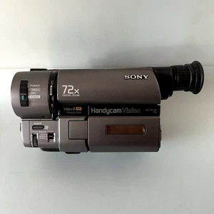 Sony CCD-TRV35E Handycam Vision Camcorder Video 8 XR PAL Camera SPARES OR REPAIR - Picture 1 of 13