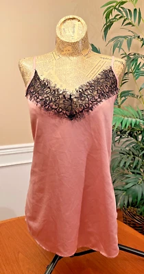 Heartsoul, Dusty Rose W/Black Eye-Lash Floral Lace Trim Camisole, Junoirs Sz XL - Image 1 of 4