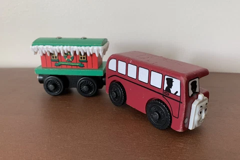 BERTIE Bus Thomas & Friends Wooden Railway & WINTER CABOOSE Train Cover
