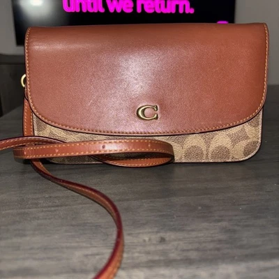 COACH Hayden Crossbody Bag Limited Edition Signature Logo Tan/Rust RARE - Image 1 of 4