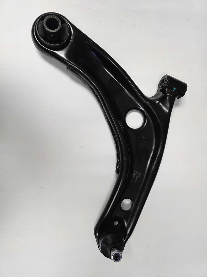 Delphi Suspension Control Arm and Ball Joint TC2464 for Toyota Scion Yaris 06-19 Foto 1 de 4