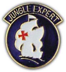 PIN DE SOLAPA SOMBRERO MILITAR - PIN EXPERTO EN SELVA - NUEVO - Imagen 1 de 1