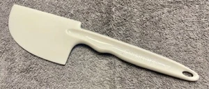 Cuisinart DLC-10S --Hard Plastic DLC 650 White Scraper Spatula 10 Inch EUC - Picture 1 of 2