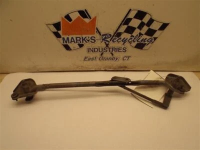 Wiper Transmission Fits 01-05 PT CRUISER 174683 - Image 1 of 4