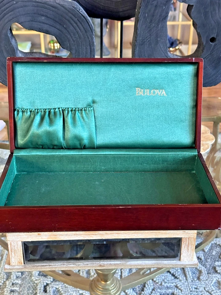 Reloj Bulova de madera vintage para hombre joyero soporte contenedor de almacenamiento forro satinado Foto 1 de 4