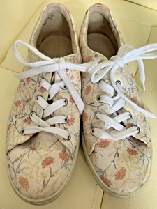 Hotter Molly pink, cream. blue floral print Trainers Shoes UK Size 7.5 - Picture 1 of 9