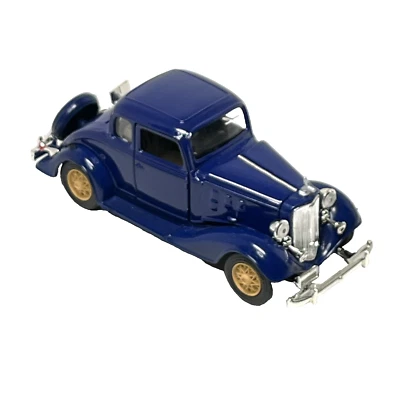 1933 Chevrolet Eagle Deuce Coup Diecast Toy Car 1:40 Scale - Image 1 of 4