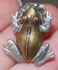 Vintage JJ Small Frog Enamel Silvertone Pinback TieTac Costume Jewelry - Picture 1 of 2