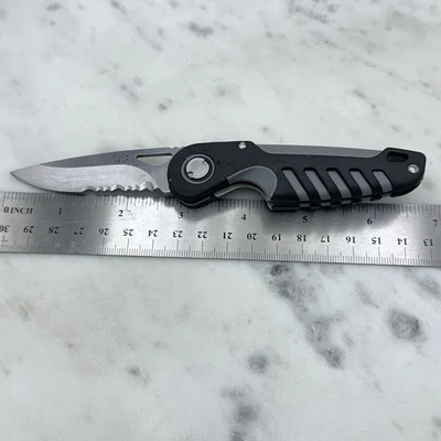 Buck USA NXT 281 Folding Pocket Knife Combo Edge Blade Black / Gray Handle - Image 1 of 4