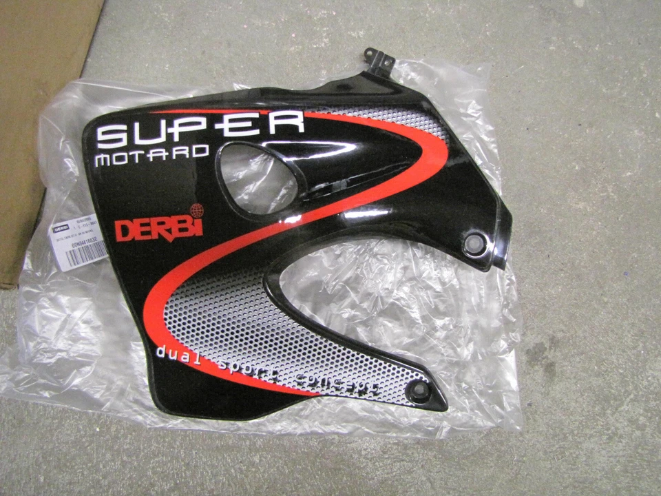 Radiator Cover Original Derbi Senda 00H04418832 - Image 1 of 1