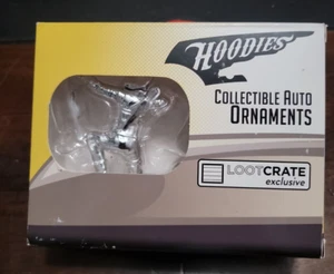 Hoodies The ARROW Collectible Car Hood Ornament Loot Crate Exclusive - Picture 1 of 6