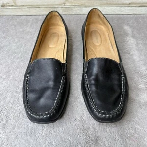 Naturalizer Loafer Joenella Slip On size 10M womens leather upper - Picture 1 of 7