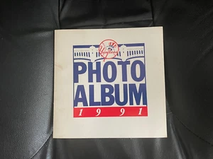 NY YANKEES 1991 PHOTO ALBUM - Picture 1 of 1