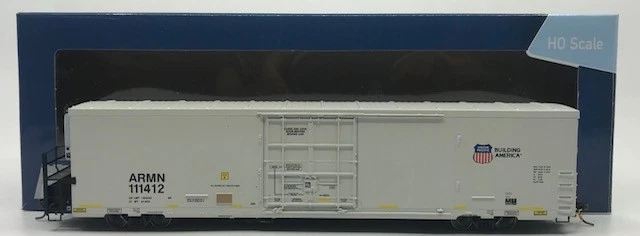 BLMA Models 52045 TrinityRail(R) 64' Modern Reefer w/Carrier Reefer Unit LN/Box - Image 1 of 1