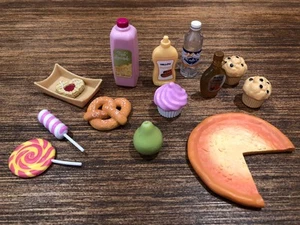 Our Generation Sweet Stop My Life Lebensmittel 18 Zoll Puppe Essen Set, Pizza Süßigkeiten Wasser - Bild 1 von 1