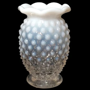 FENTON Hobnail White Opalescent Glass Vase 8 Point Crimped Cupped 1939-55 - Picture 1 of 7