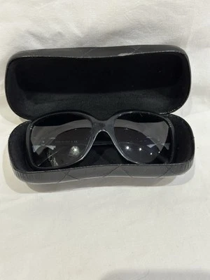 Auténticas gafas de sol Chanel 5171 negras con lazo rectangulares para mujer cinta con logotipo CC Foto 1 de 4