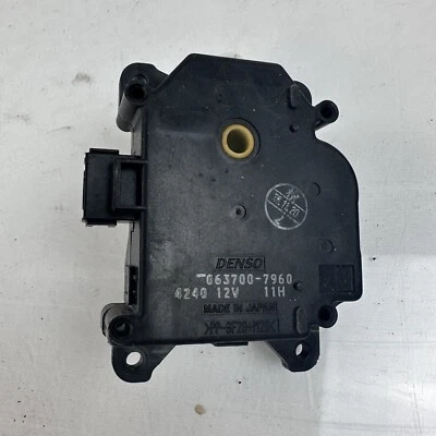 2004 2005 - 2009 Toyota Prius A/C Heater Servo Motor Actuator 063700-7960 OEM - Image 1 of 4