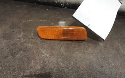 Угловой/парковочный фонарь для пассажира боковой габаритный фонарь подходит для 98-05 LEXUS GS300 1460662 - Изображение 1 из 4