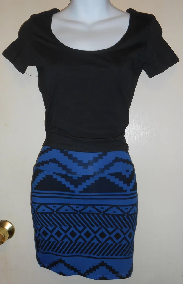 Victoria's Secret Pink Aztec Print Skirt + Heart Cut Out Crop Top XS NWT - Image 1 of 4