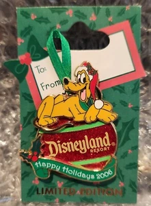 2006 Disneyland Christmas Holiday Ornament Series Santa Pluto LE Pin, MOC - Picture 1 of 2