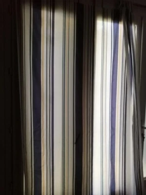 2 rideaux avec pattes neuf pour chambre ou salon - Photo 1/2