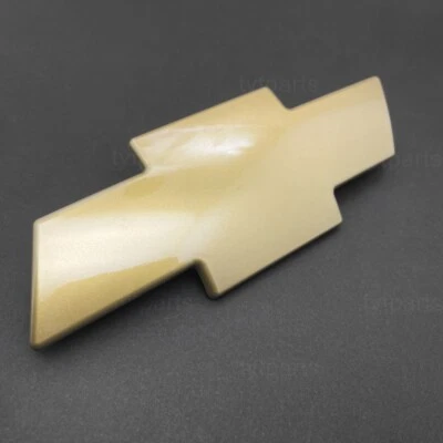 NEW 1999-02 Chevrolet Silverado 2000-06 Tahoe Suburban Front Grill Bowtie Emblem - Image 1 of 4