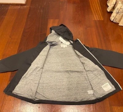 *NUEVO CON ETIQUETAS* Gymboree Chaqueta Gris Oscuro Niño XL (14) Precio Minorista $40 Foto 1 de 4