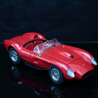 Ferrari 1958 Testa Rossa 250 Model by The Danbury Mint Boxed - Image 1 of 4