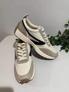 DV Dolce Vita Braiden Sneakers Woman's Size 9.5 Lace Up Ivory/ Gray Low Top Shoe - Picture 1 of 12