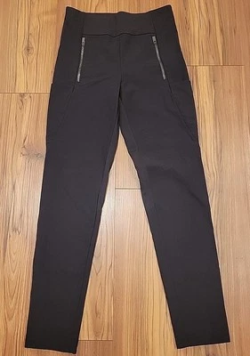 Pantalones negros para mujer Athleta Wander talla 4 de nailon con bolsillos ajustados para pierna y cremallera Foto 1 de 4