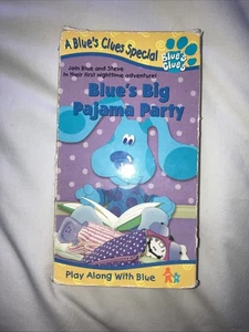 A Blue's Clue Special Blue's Big Pyjama Party VHS-Kassette (1999) - Bild 1 von 5