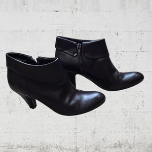 East 5th Brown Collar Side Zip Almond Toe Faux Leather Ankle Booties Size 7.5 - Picture 1 of 7