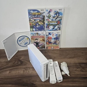 Nintendo wii console bundle wii sports Resorts 5 Games Sonic Mario 2 Remotes  - Picture 1 of 10