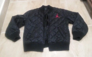 Jungen Jordan gesteppte Bomberjacke Jumpman Spell Out Gr. M (10-12) siehe Beschreibung - Bild 1 von 6
