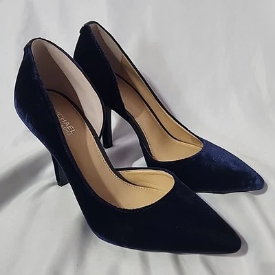 Woman's 5.5 - MICHAEL KORS Navy Blue Velvet Stiletto Pumps, Pointed Toe, 3.5in - Image 1 of 4