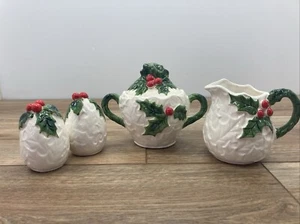 Lefton Sugar And Creamer Set White Holly and Berry Holiday Christmas Salt Pepper - Picture 1 of 13