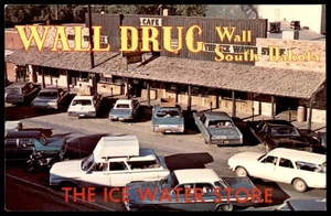 Postcard SD Wall South Drug Store Street View - Bild 1 von 2
