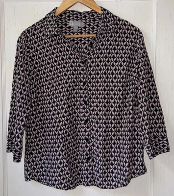 Blusa ligera JCP mezcla de seda novedad estampado de pájaros abotonada L pequeña Foto 1 de 4