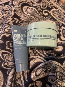 Life Dead Sea Minerals Körperpeeling 250 ml & Fußpeeling 100 ml versiegelt - Bild 1 von 2