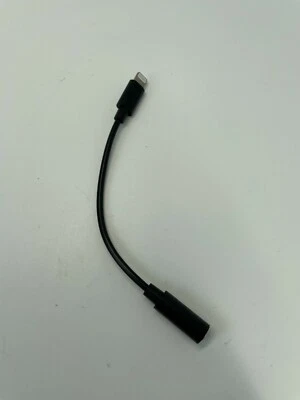 Adaptador audio Toma para Auriculares de 3.5mm para iPhone 14 13 12 11 XR Xs - Image 1 of 2